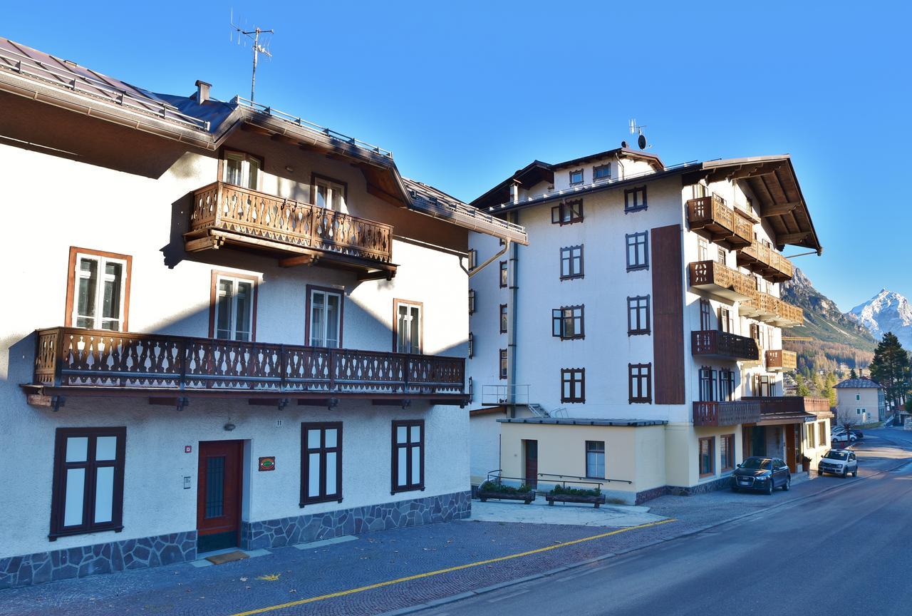Dependance Hotel Corona Cortina d'Ampezzo Buitenkant foto